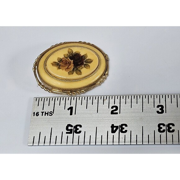Vintage Oval Floral Cameo Brooch Gold Tone Frame Yellow Rose & Leaves Jewelry - Picture 3 of 3